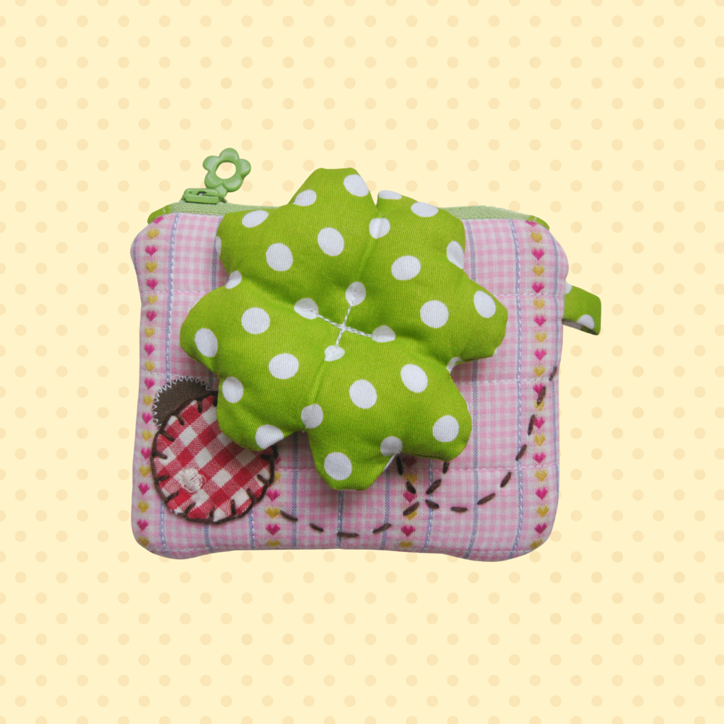 puffy wallet (ladybug & clover)