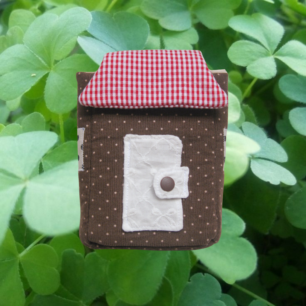 home sweet home camera pouch (the red roof)