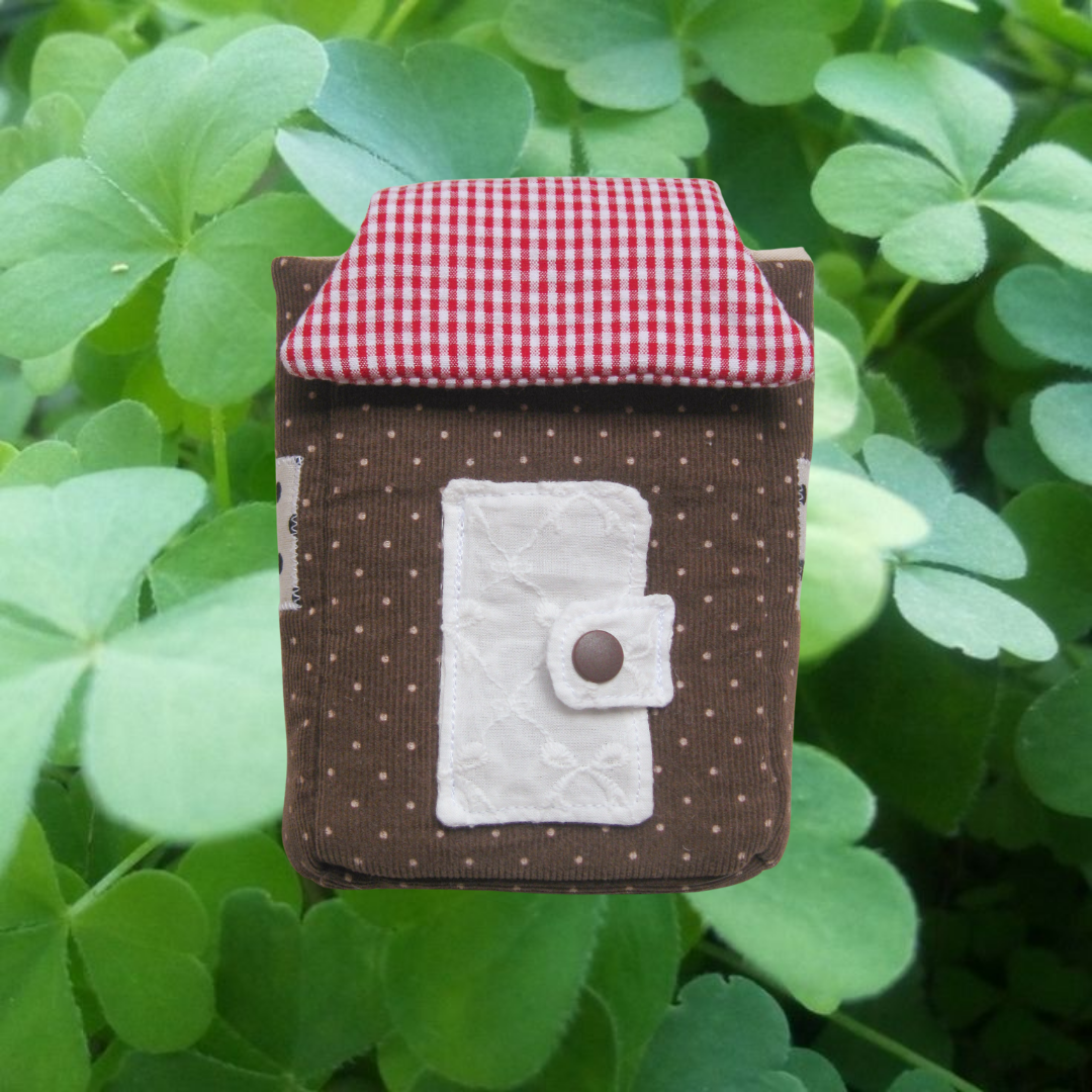 home sweet home camera pouch (the red roof)