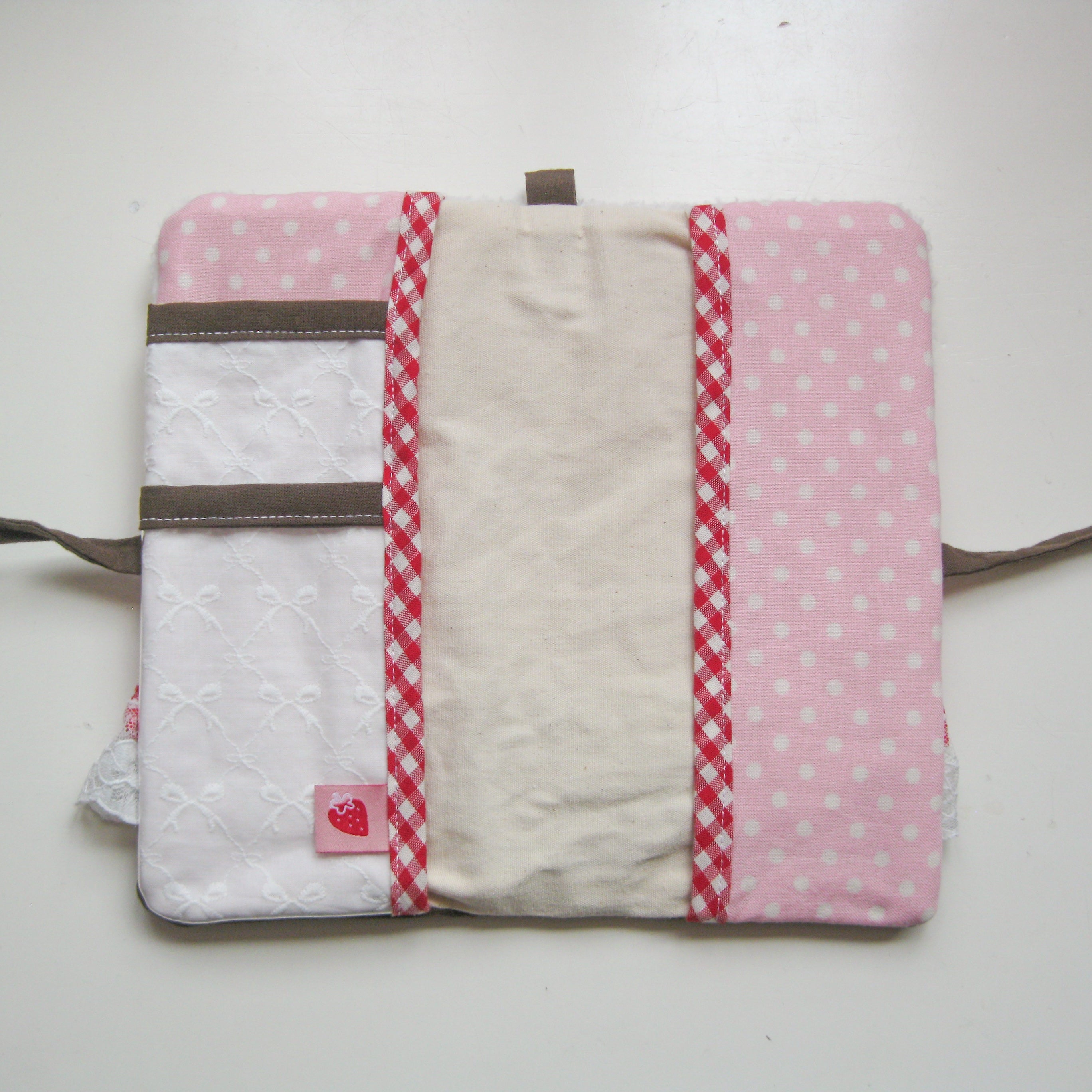 strawberry cake planner cover