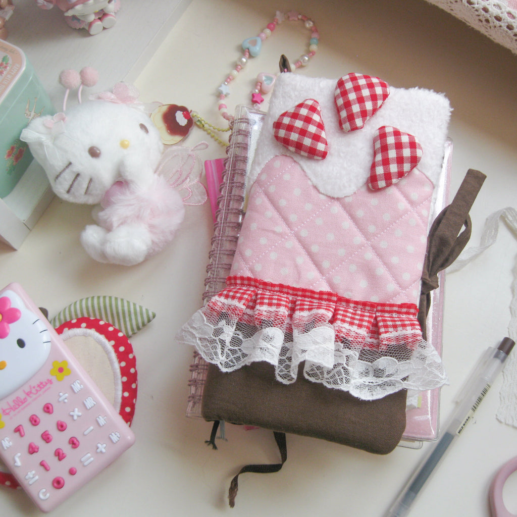 strawberry cake planner cover