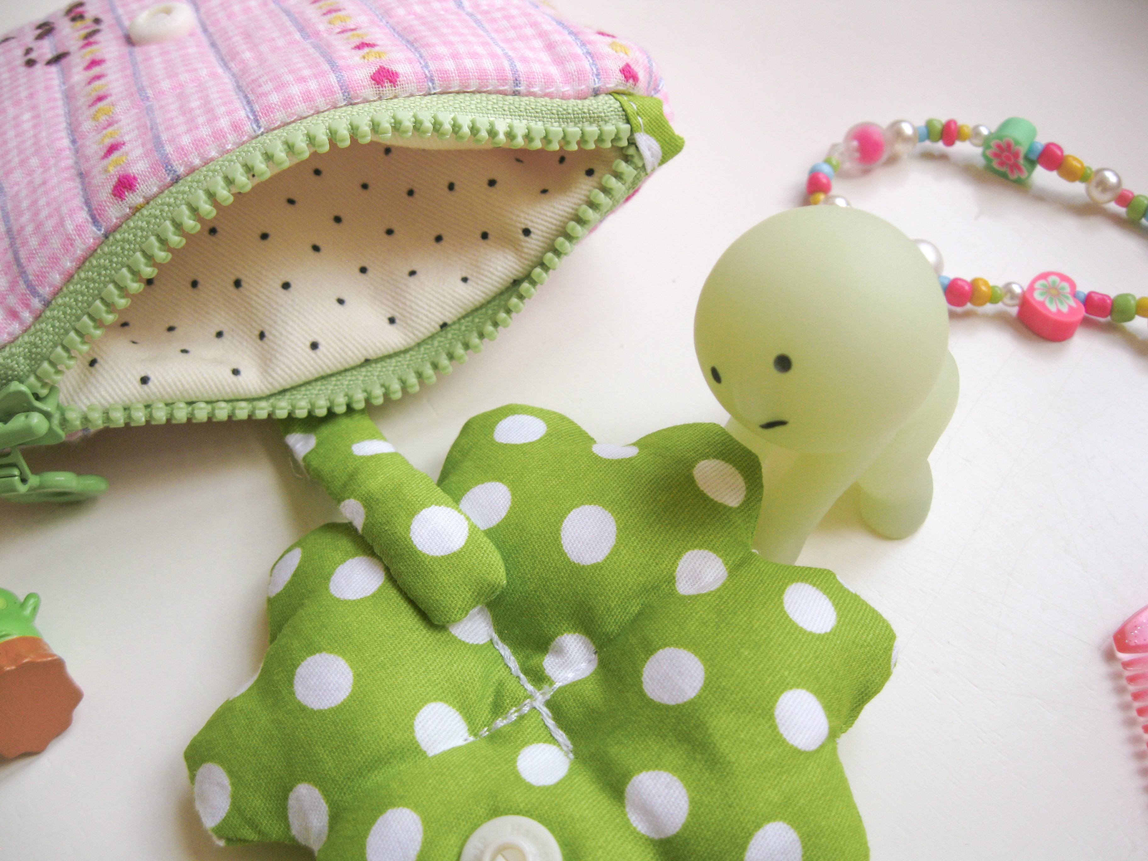 puffy wallet (ladybug & clover)