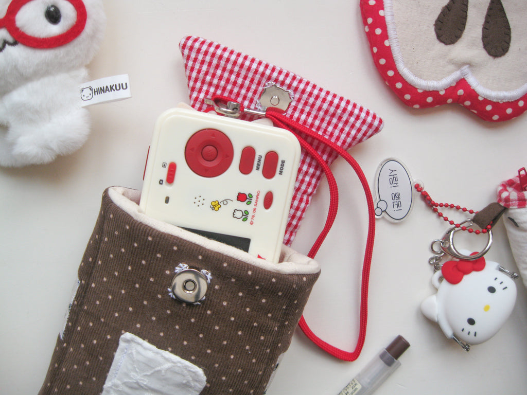 home sweet home camera pouch (the red roof)