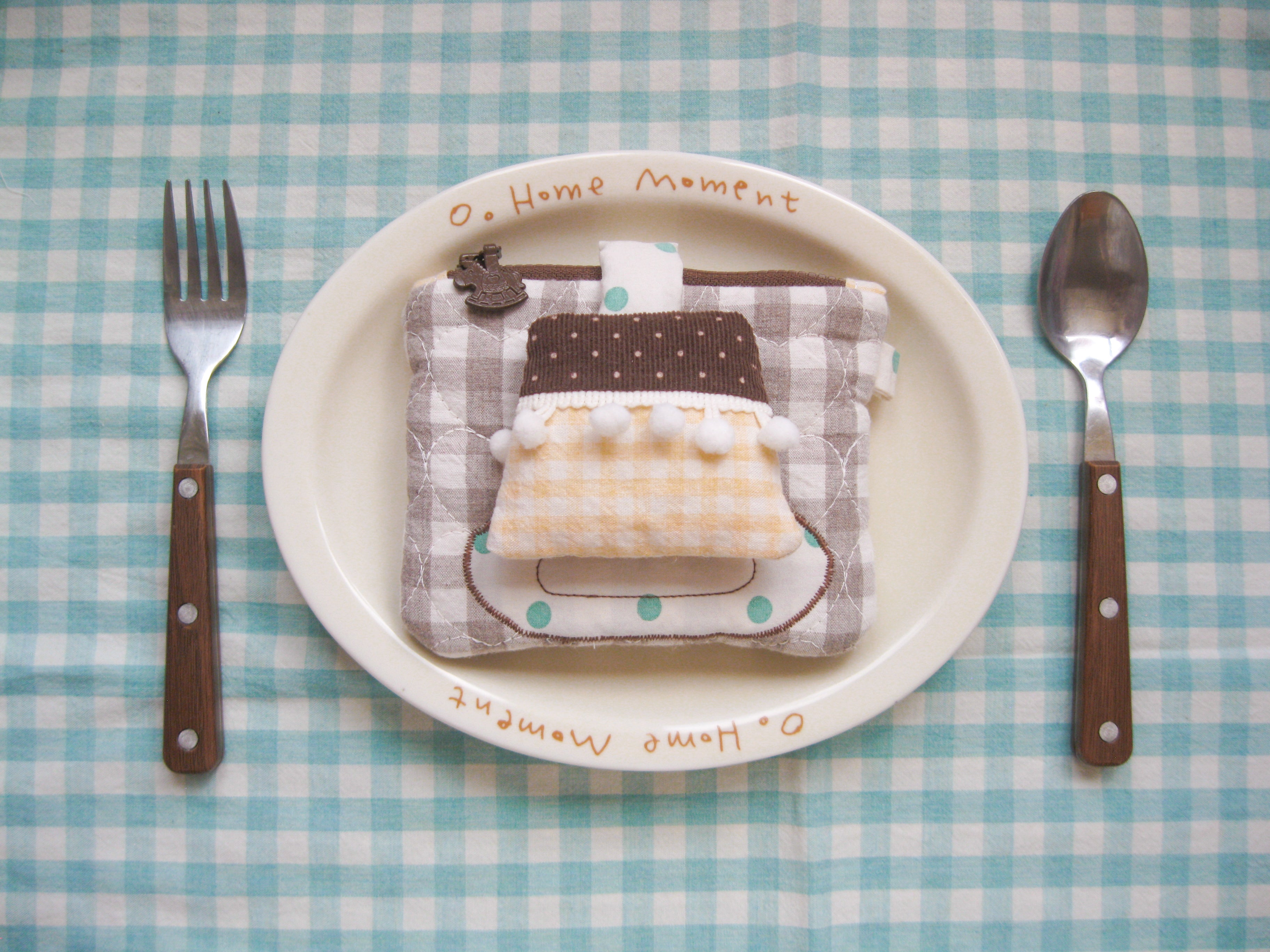 puffy wallet (pudding)