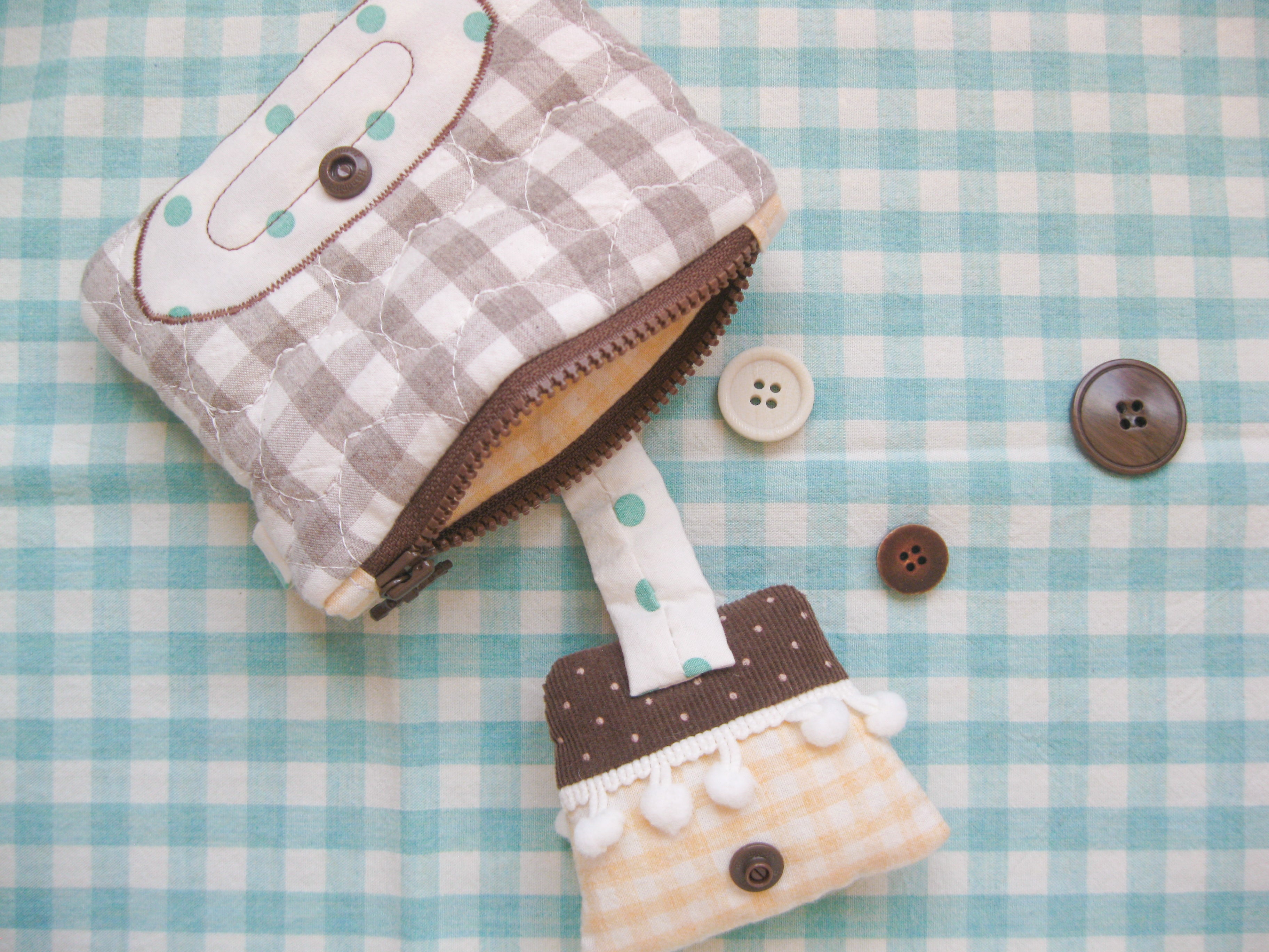 puffy wallet (pudding)