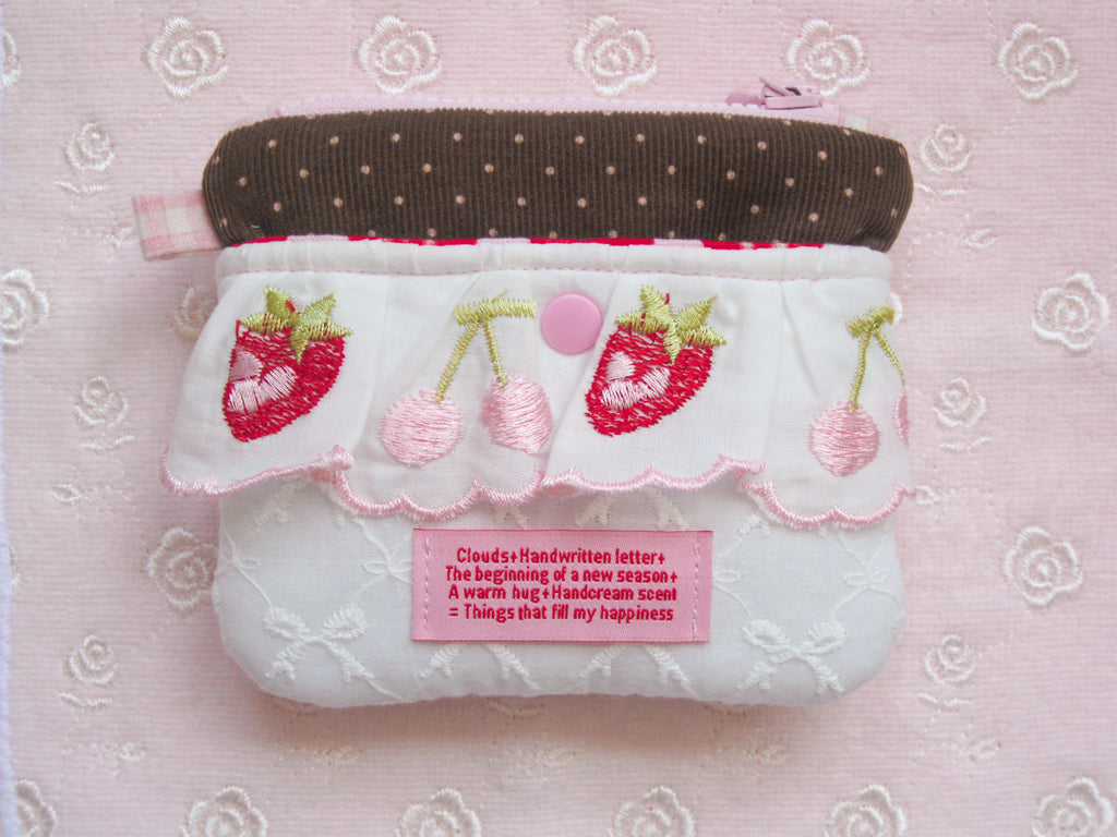 puffy wallet (i <3 me)