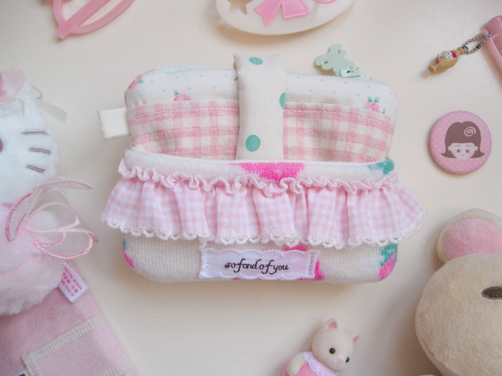 puffy wallet (strawberry)