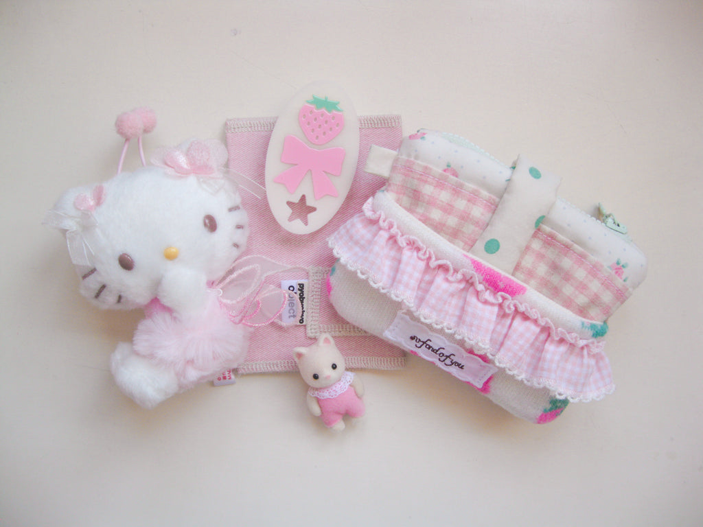 puffy wallet (strawberry)